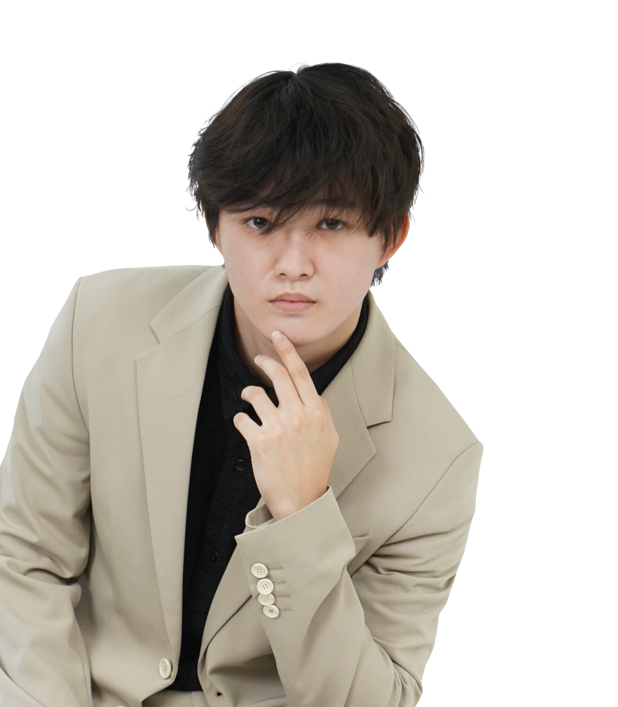 Tiktokers satu ini siap bikin kamu makin keren dengan fashion hacks darinya. Yuk kenalan dengan salah satu talent Mantappu Corp, Lukas Will.