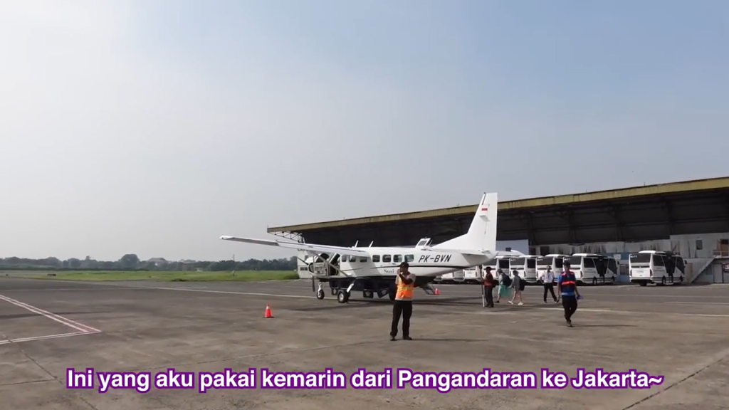 Gambar Pesawat Tipe Cessna C208B Grand Caravan milik Maskapai Susi Air (Sumber: Youtube Talent)