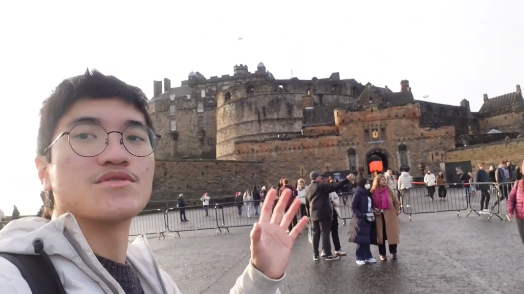 Gambar Edinburgh Castle di Skotlandia, UK (Sumber: Youtube Talent)