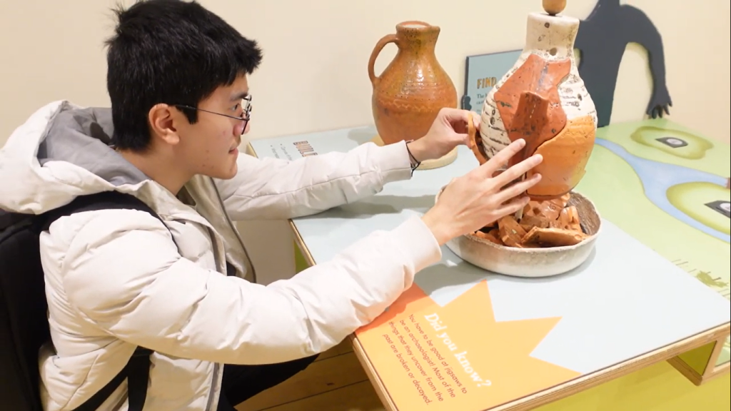 Gambar Salah Satu Permainan pada Area Science and Technology di National Museum of Scotland, Skotlandia, UK (Sumber: Youtube Talent)