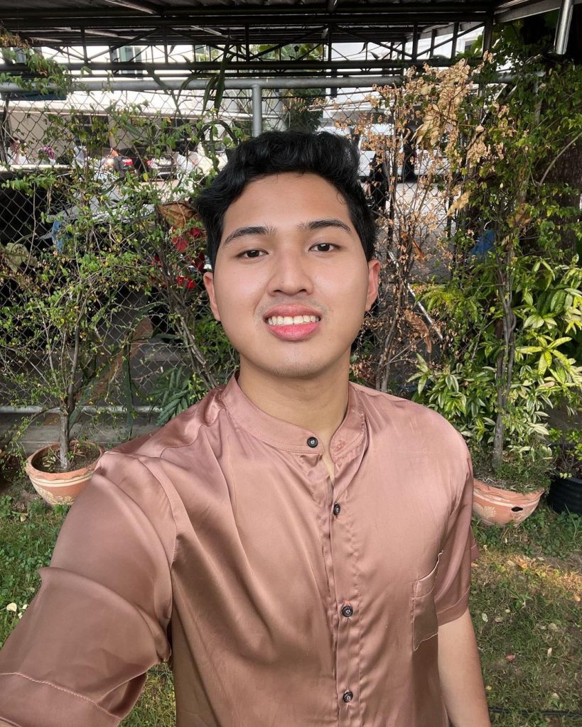 Gambar Outfit Lebaran Farhan Firmansyah (Sumber: Instagram @farhanfirms)