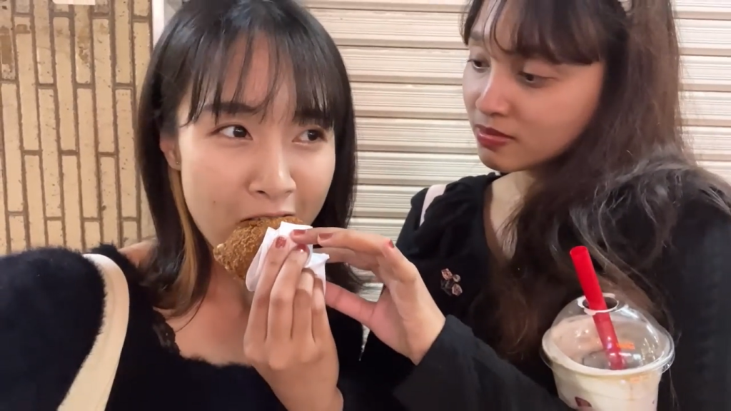 Gambar Kroket Isi Kentang dari Wilayah Kichijoji, Jepang (Sumber: Youtube Talent)