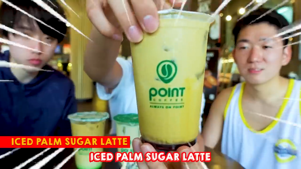 Gambar Menu Ice Palm Sugar Latte yang Dipesan oleh Tomo, Reiwa, dan Kashiwa (Sumber: Youtube Talent)