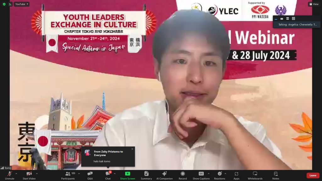 Tomohiro menjadi speaker di acara Golden Nation menjelaskan pendidikan di Jepang.