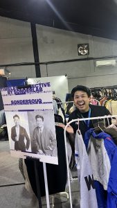 Tim Mantappu menjaga booth preloved di acara Timeless Society by Sonderlab